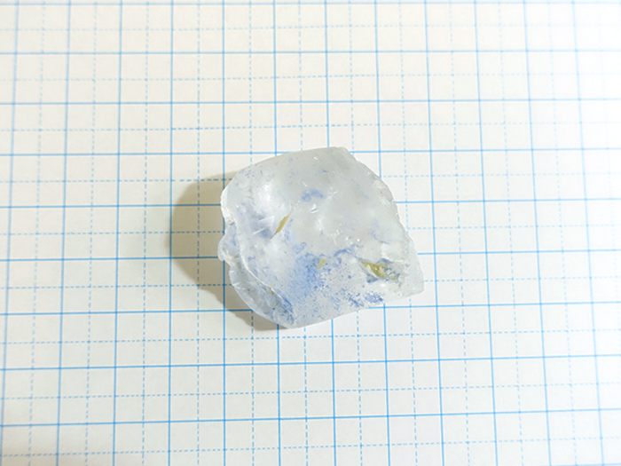［H-0025］デュモルチライトインクォーツ結晶　原石　バイーヤ州産
