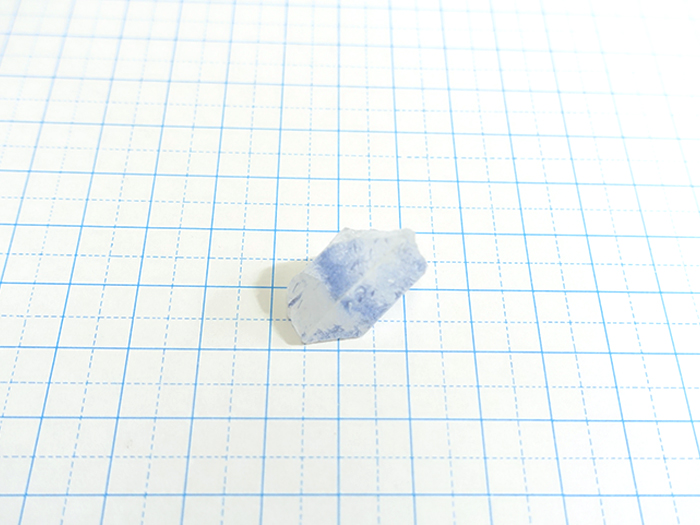 ［H-0042］デュモルチライトインクォーツ結晶　原石　バイーヤ州産