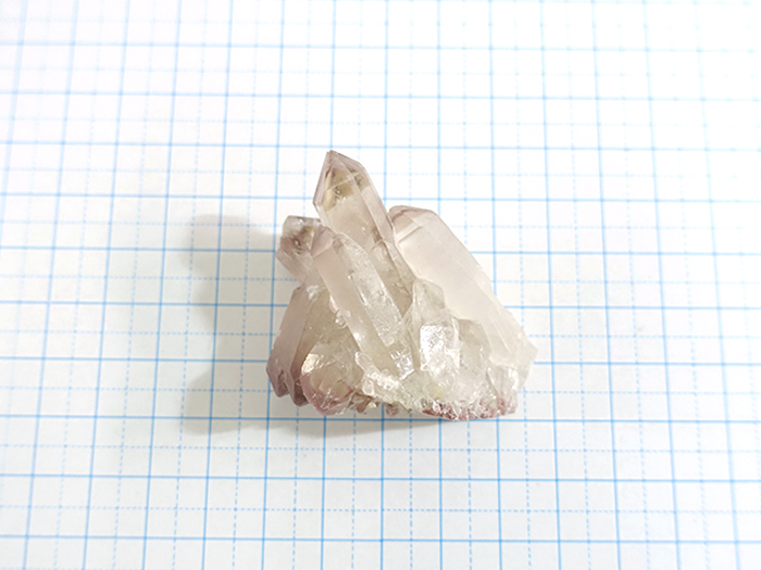 ［H-0257］リチウムファントム入り水晶クラスター