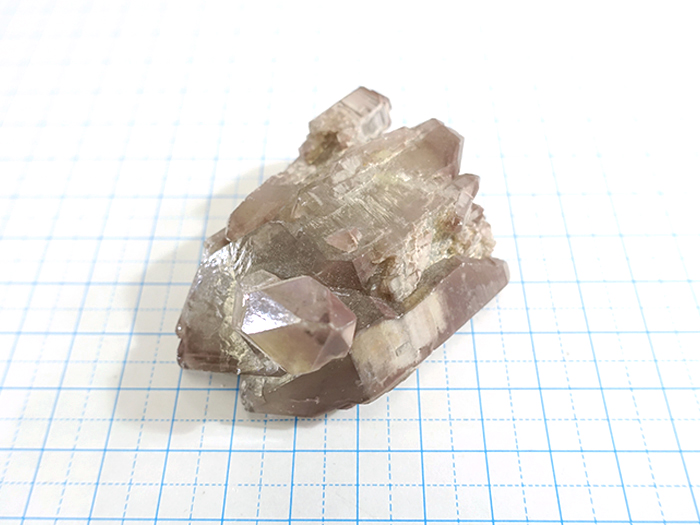 ［H-0266］リチウムファントム入り水晶クラスター
